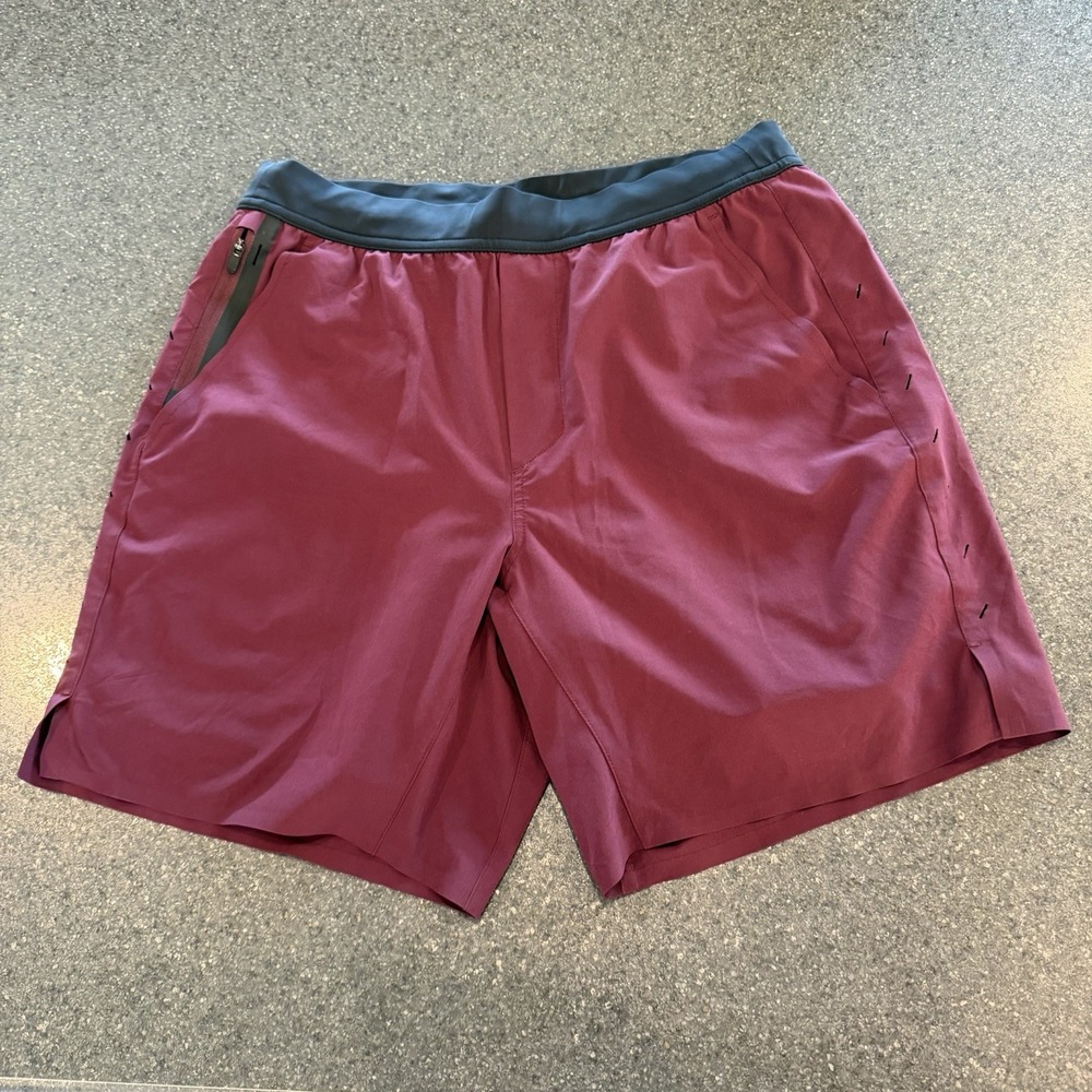Ten Thousand Shorts Mens M Burgundy The Interval 7" Lined